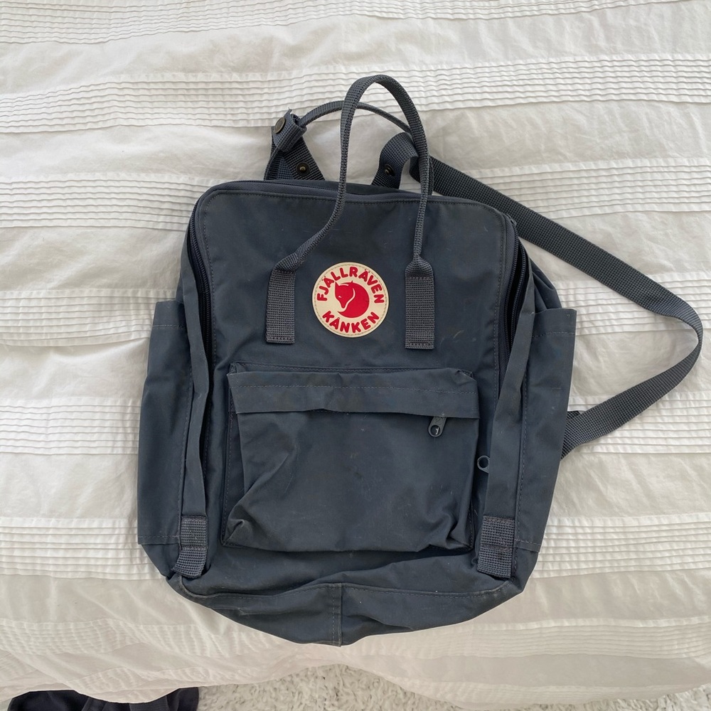 FJJALLRAVEN Green Backpack
